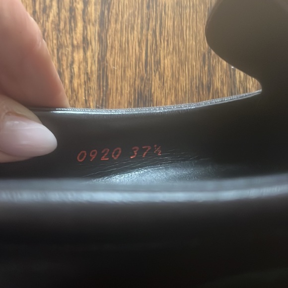 Prada sport loafers, work but can be fixed up easily - Picture 4 of 4